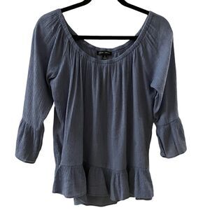 Moa Moa ~ off the shoulder blouse with bell sleeve ~ size M